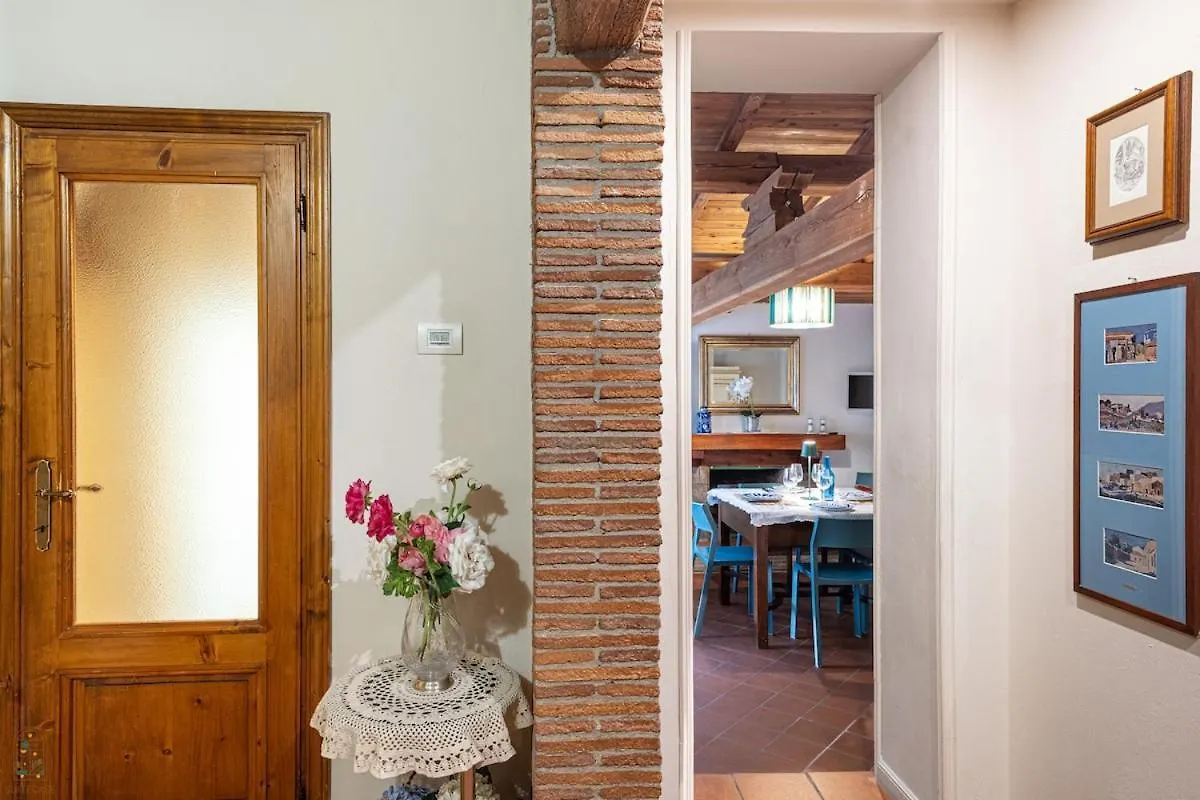 Fiordaliso Apartment Con Balcone Lucca Italy