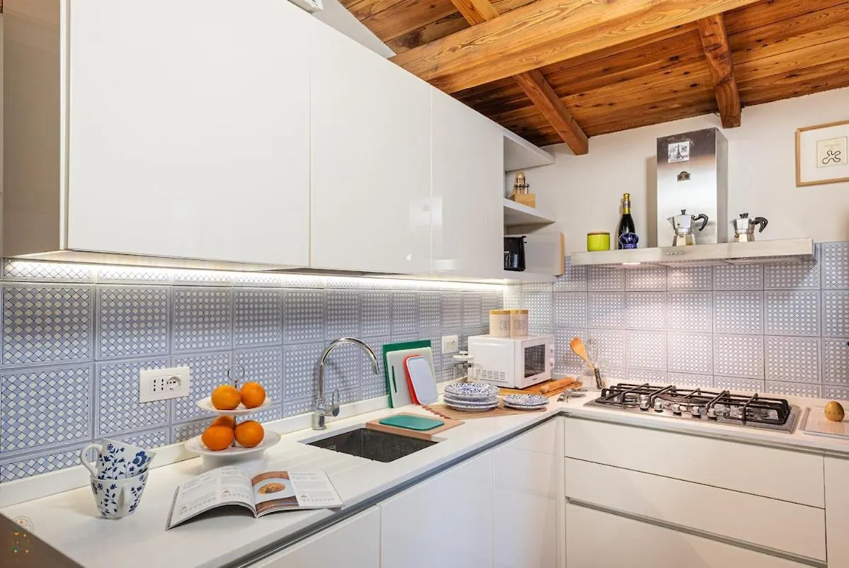 Fiordaliso Apartment Con Balcone Lucca